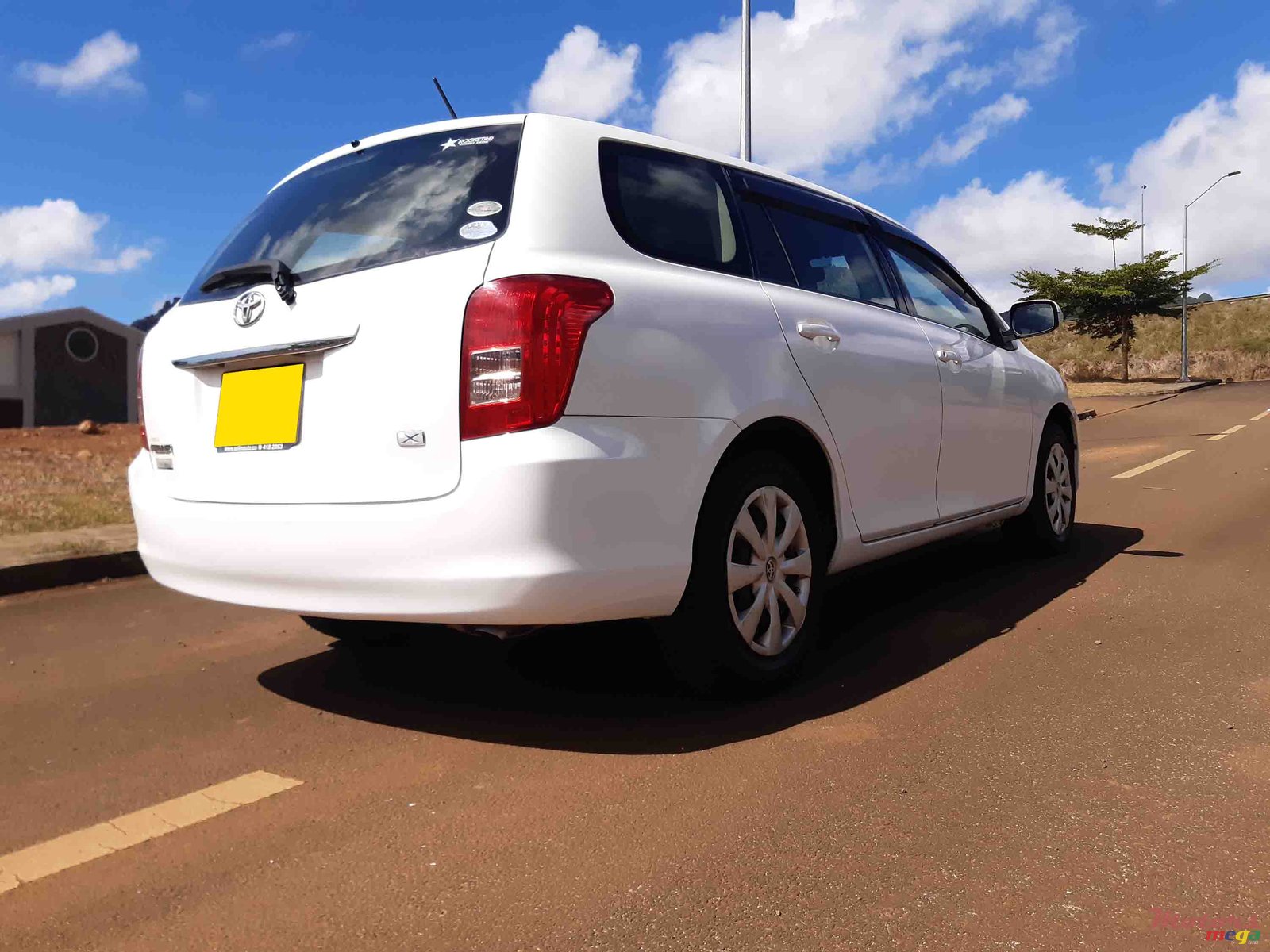2007' Toyota Fielder photo #2
