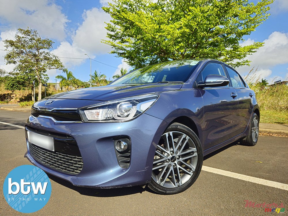 2020' Kia Rio photo #2