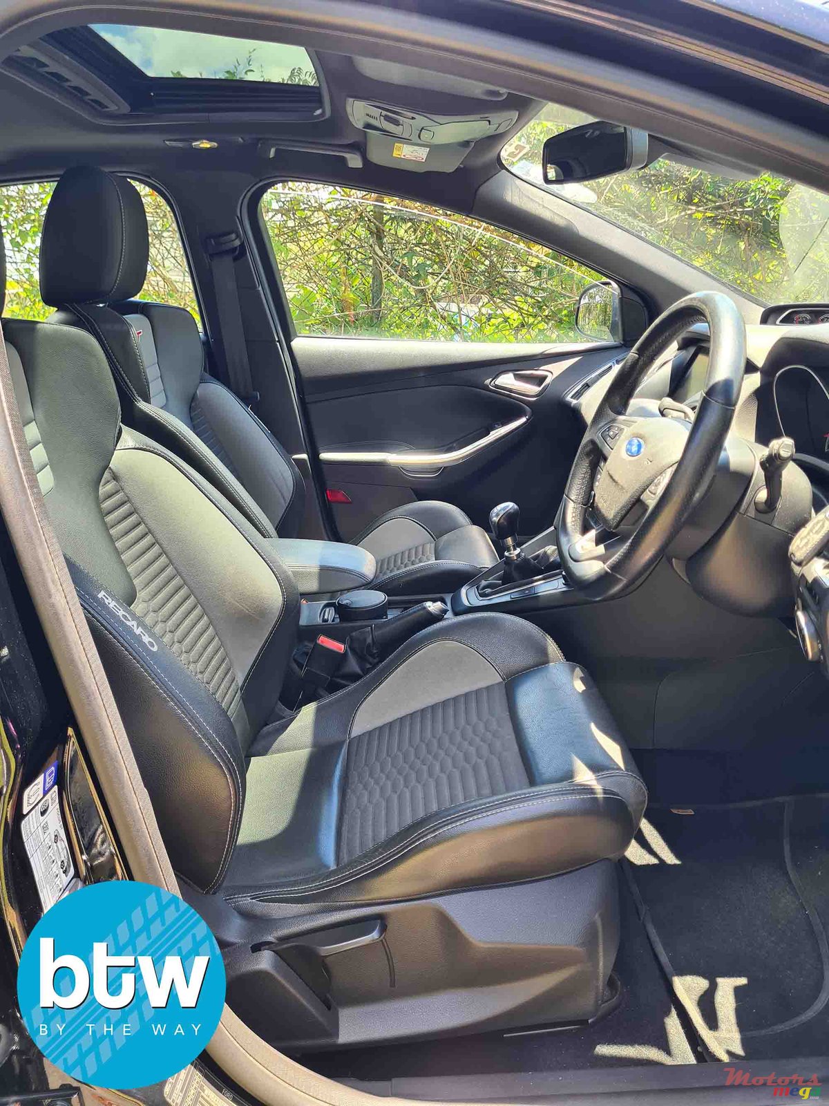 2016' Ford Focus ST photo #3