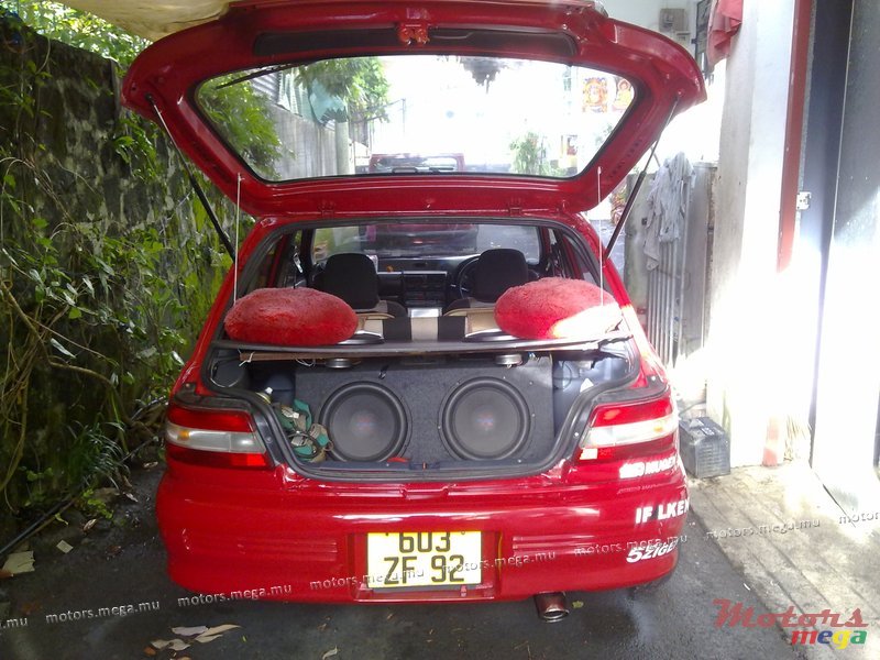 1992' Toyota Starlet photo #6