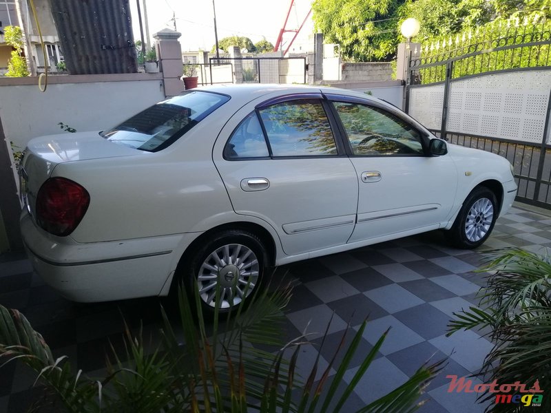 2006' Nissan Sunny photo #5