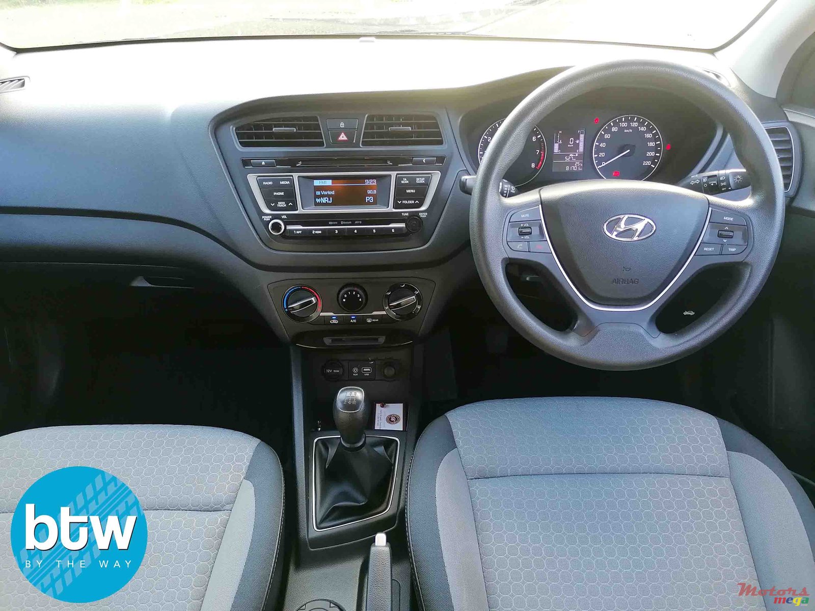 2017' Hyundai i20 photo #6