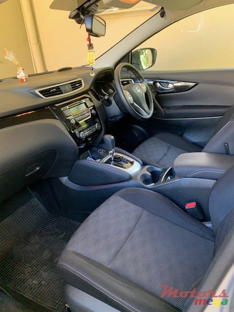 2017' Nissan Qashqai Acenta 1.2 CVT photo #6