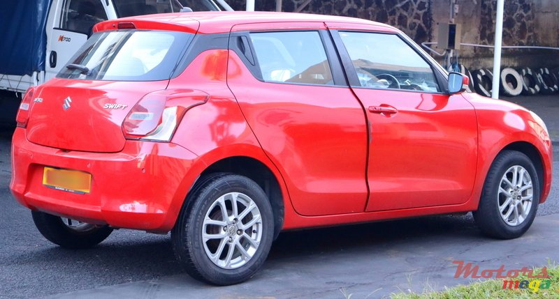 2020' Suzuki Swift photo #4