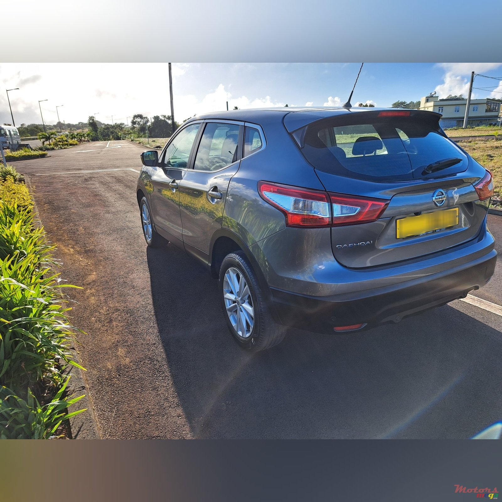 2015' Nissan Qashqai photo #2