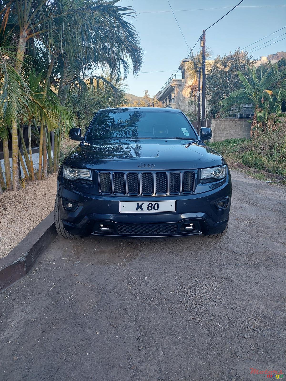 2015' Jeep Grand Cherokee photo #2