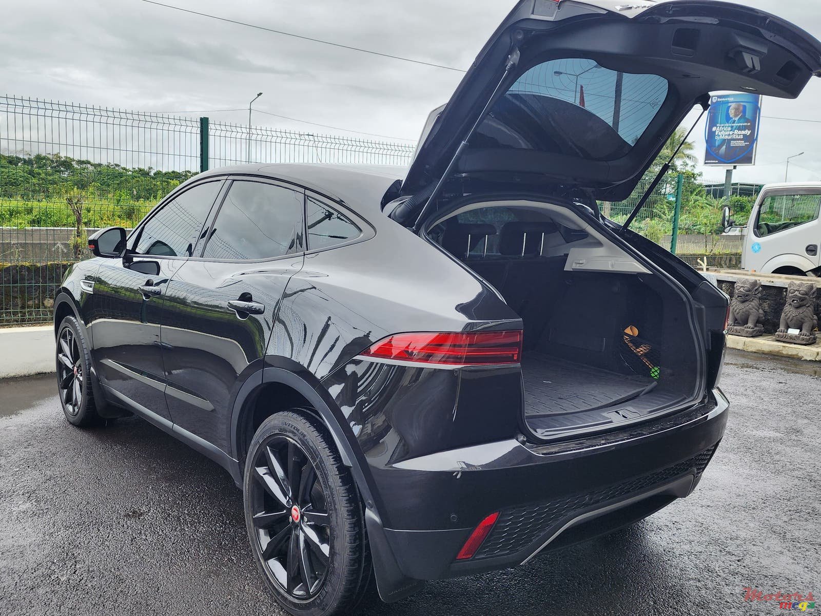 2019' Jaguar E-Pace photo #2