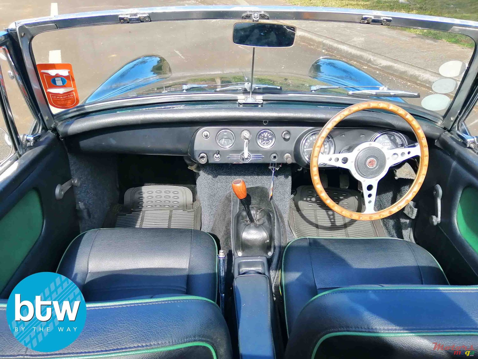 1970' MG Midget photo #6