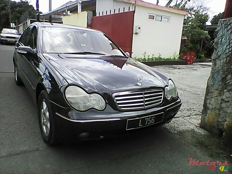 2001' Mercedes-Benz C200 kOMPRESSOR petrol photo #2