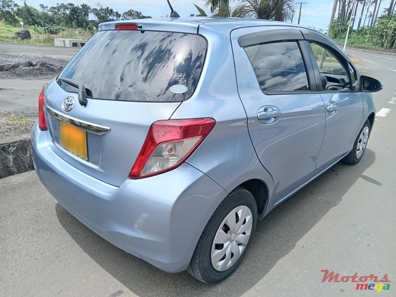 2013' Toyota Vitz 1320cc photo #4