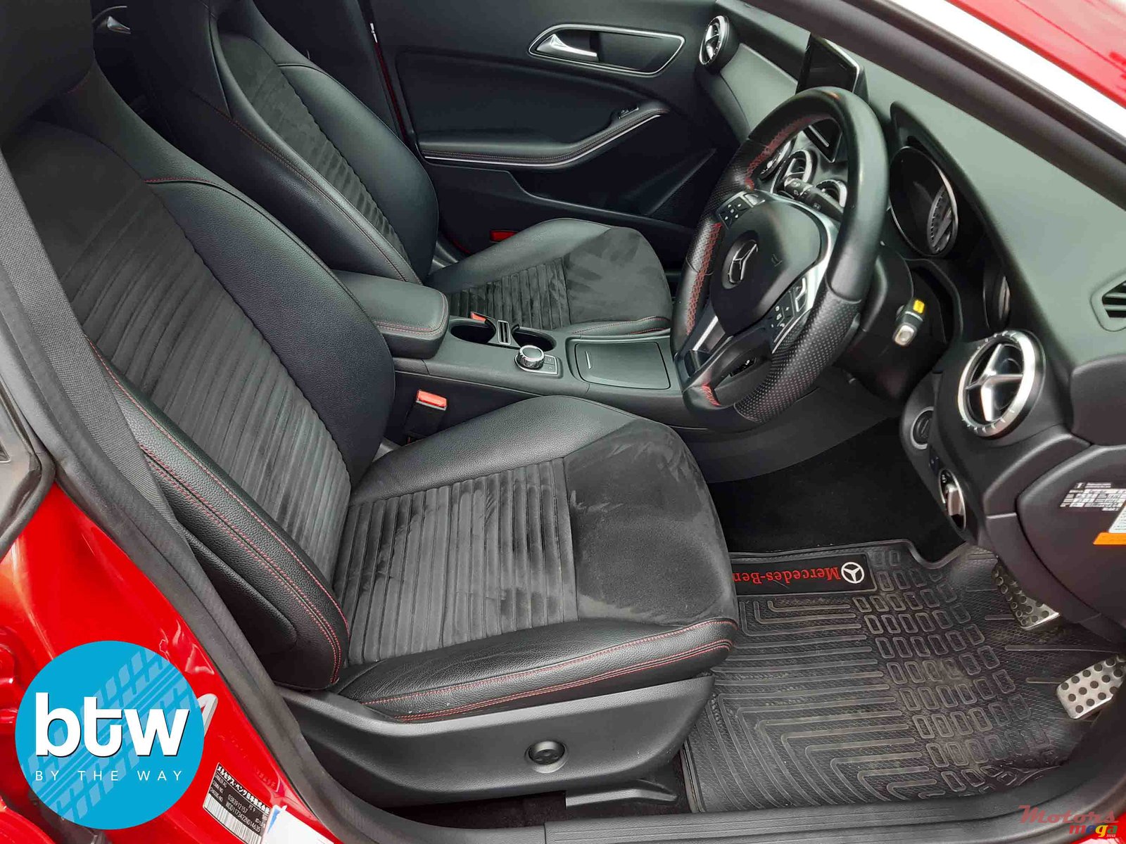 2013' Mercedes-Benz CLA-Class 180 AMG photo #6