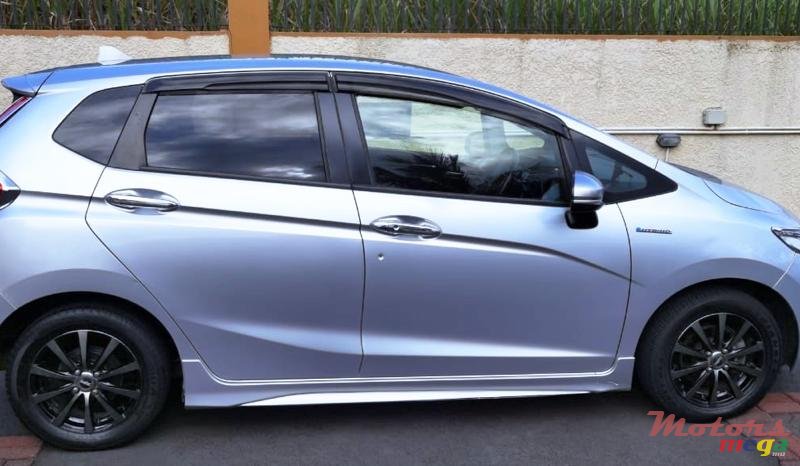 2015' Honda Fit L Package photo #4