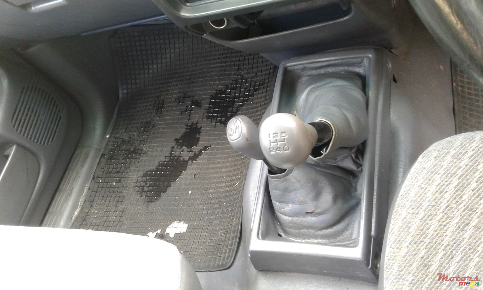 1999' Toyota Hilux photo #4