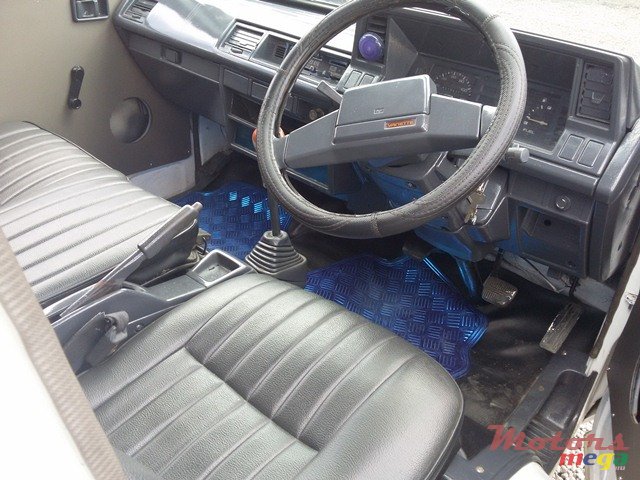 1993' Nissan Vanette photo #5