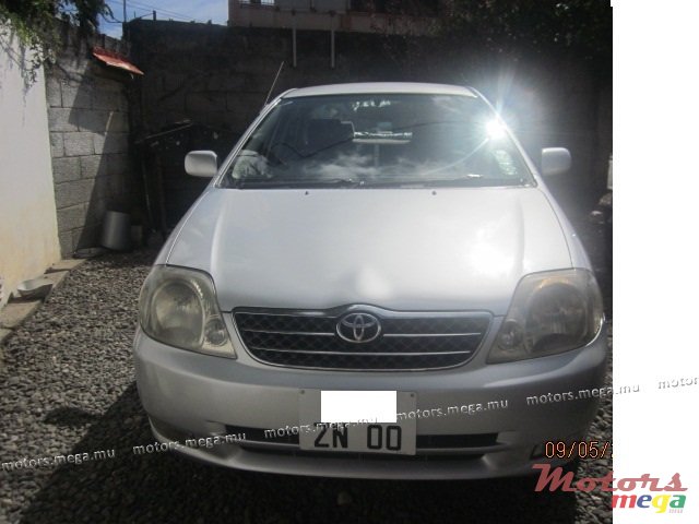 2000' Toyota photo #1