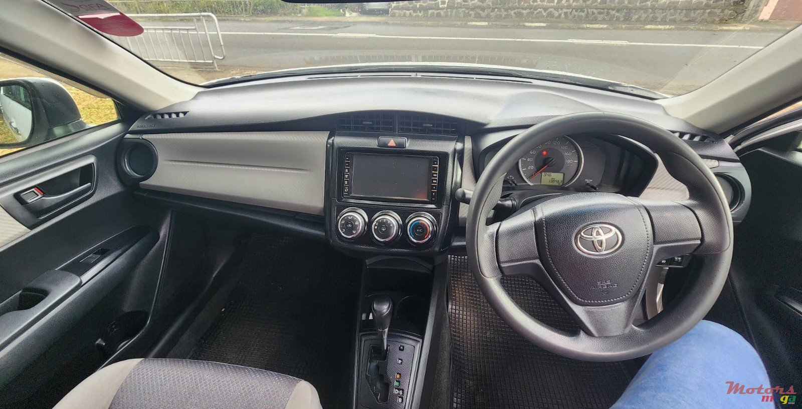 2014' Toyota Axio photo #4