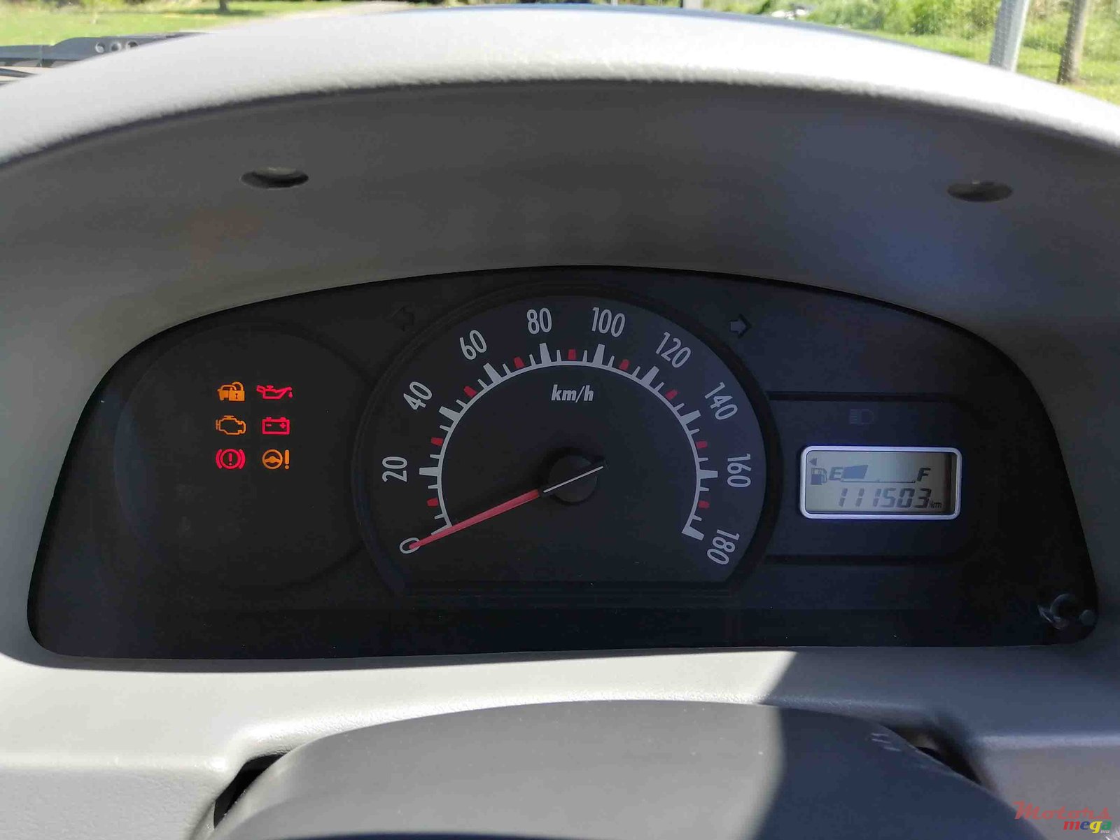 2011' Suzuki Alto photo #5