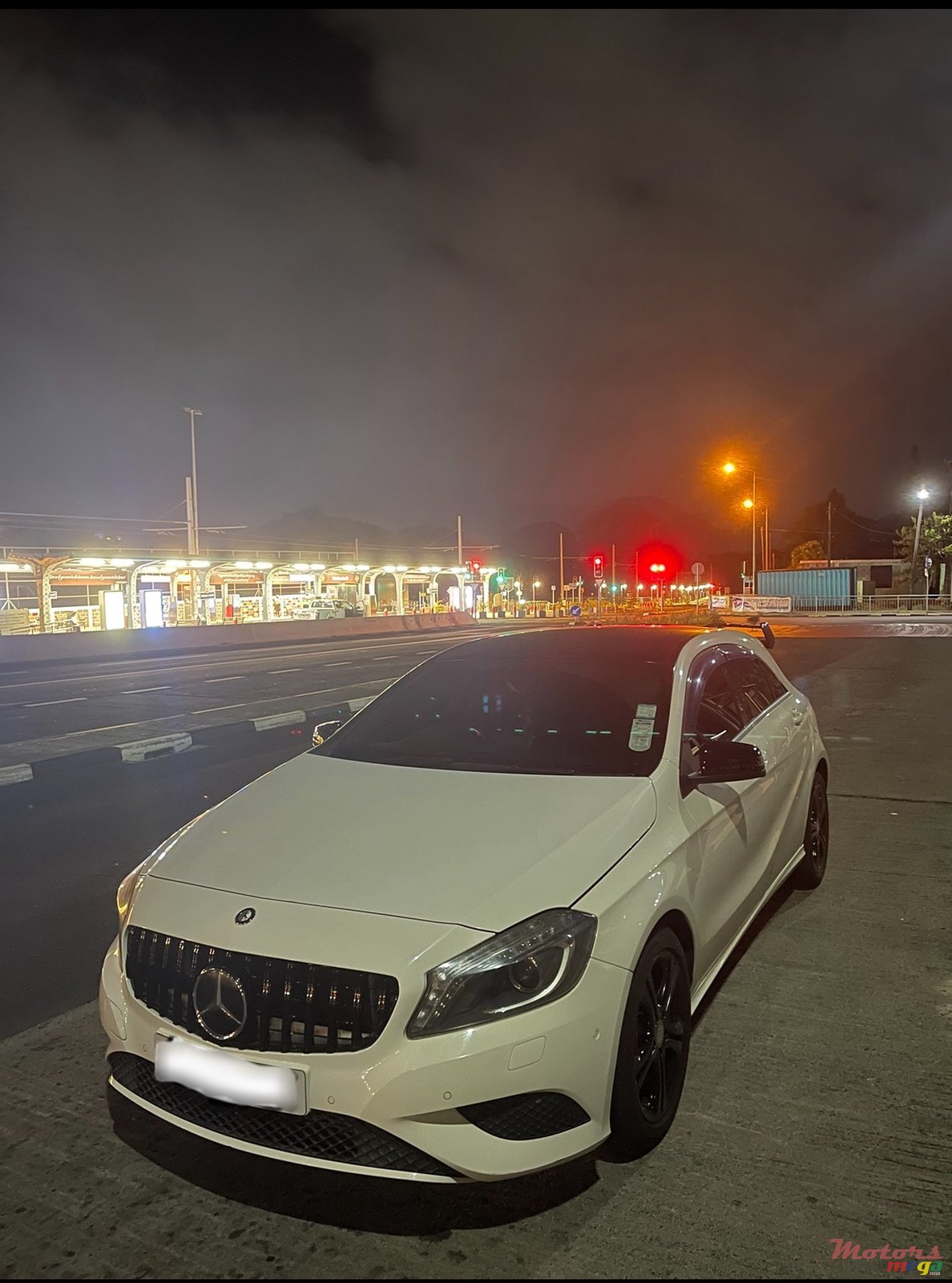 2013' Mercedes-Benz A 180 photo #3