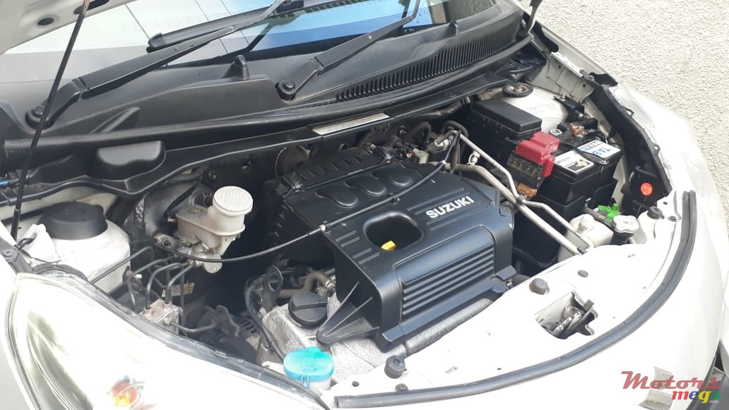 2012' Suzuki Celerio photo #6