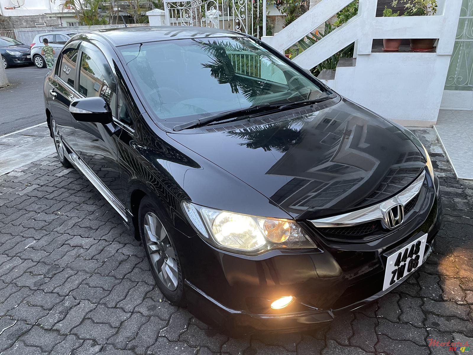 2008' Honda Civic hybrid photo #1