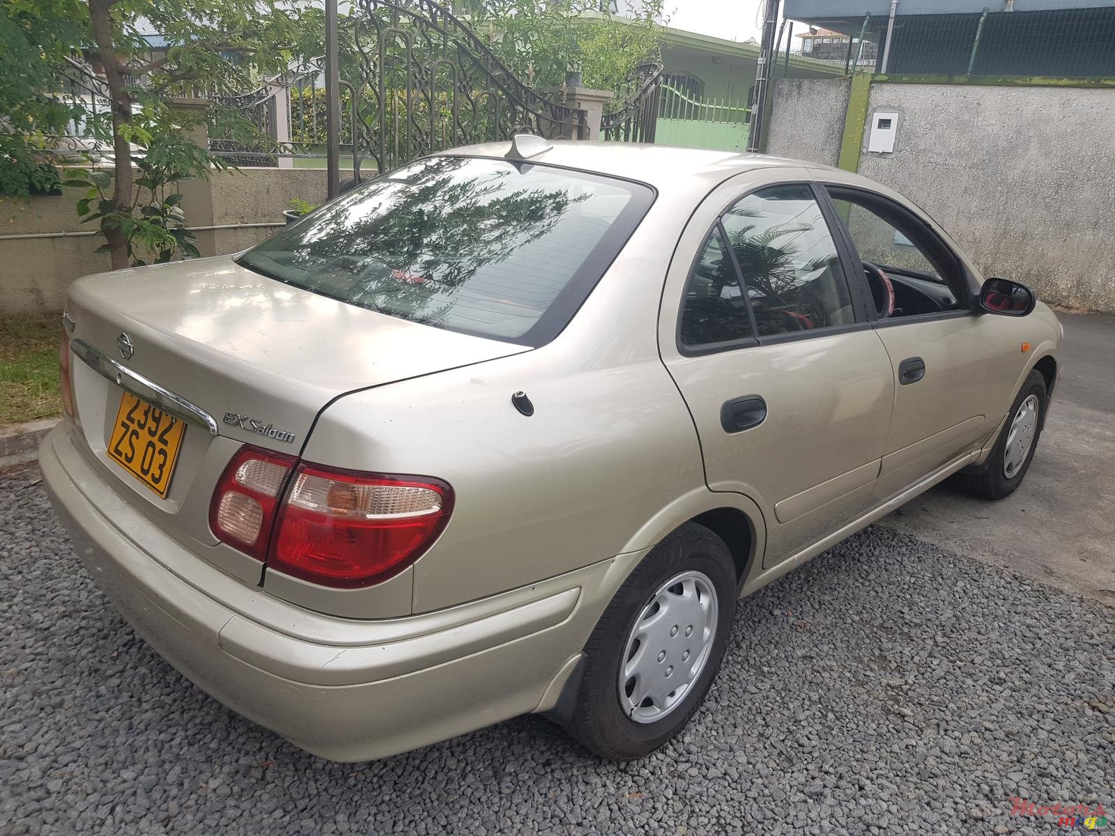 2003' Nissan Sunny photo #1