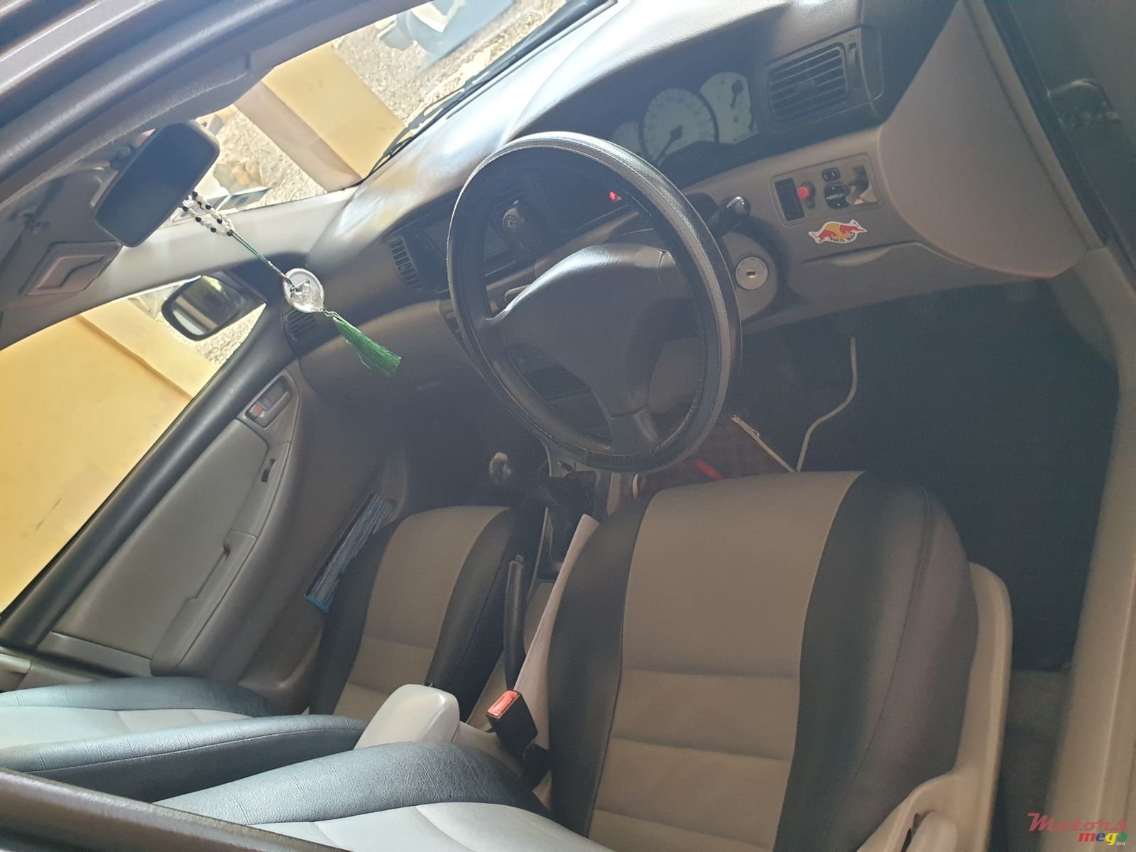 2002' Toyota Corolla Nze photo #4