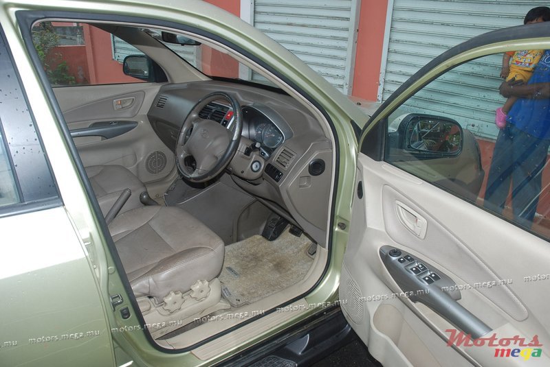 2005' Hyundai Tucson photo #4