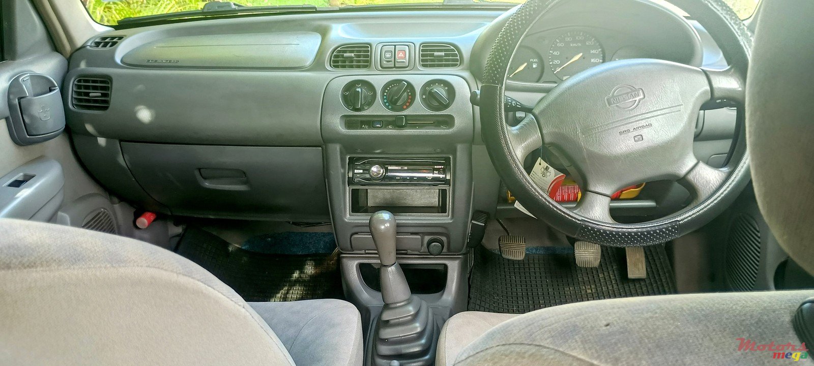 2001' Nissan March photo #2