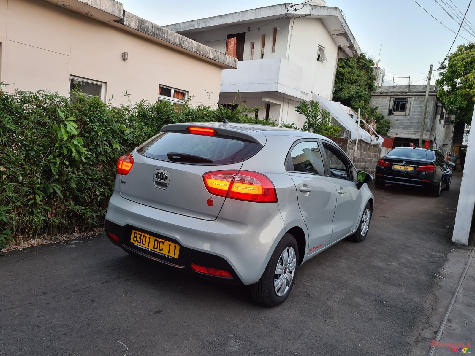 2011' Kia Rio Hatchback photo #2