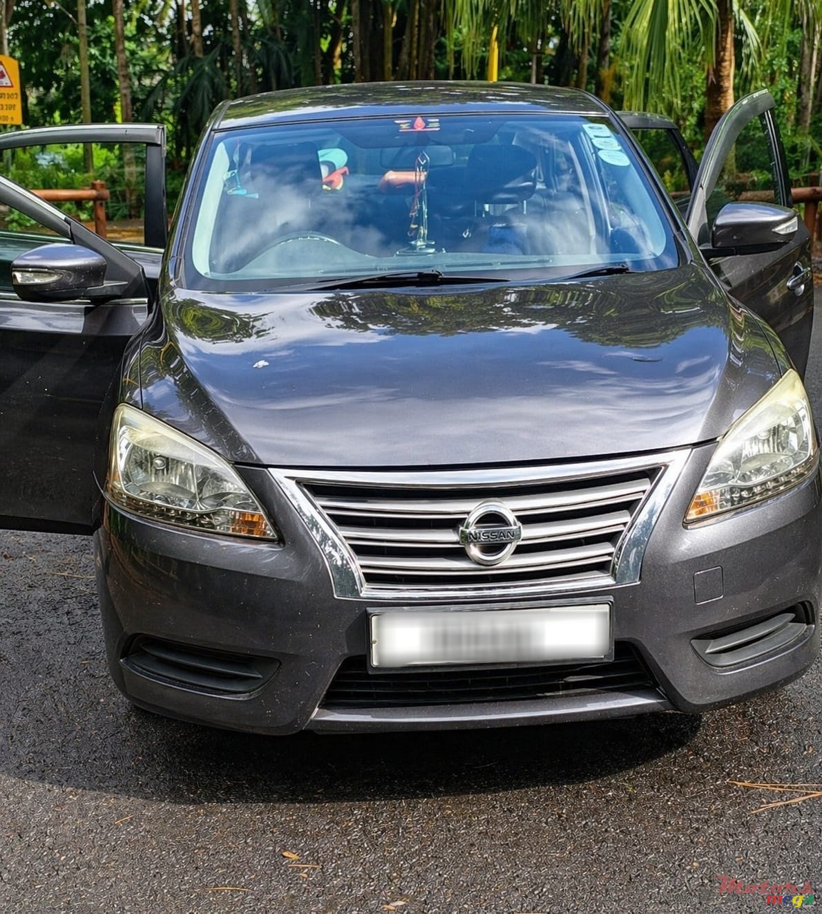 2013' Nissan Sentra photo #5