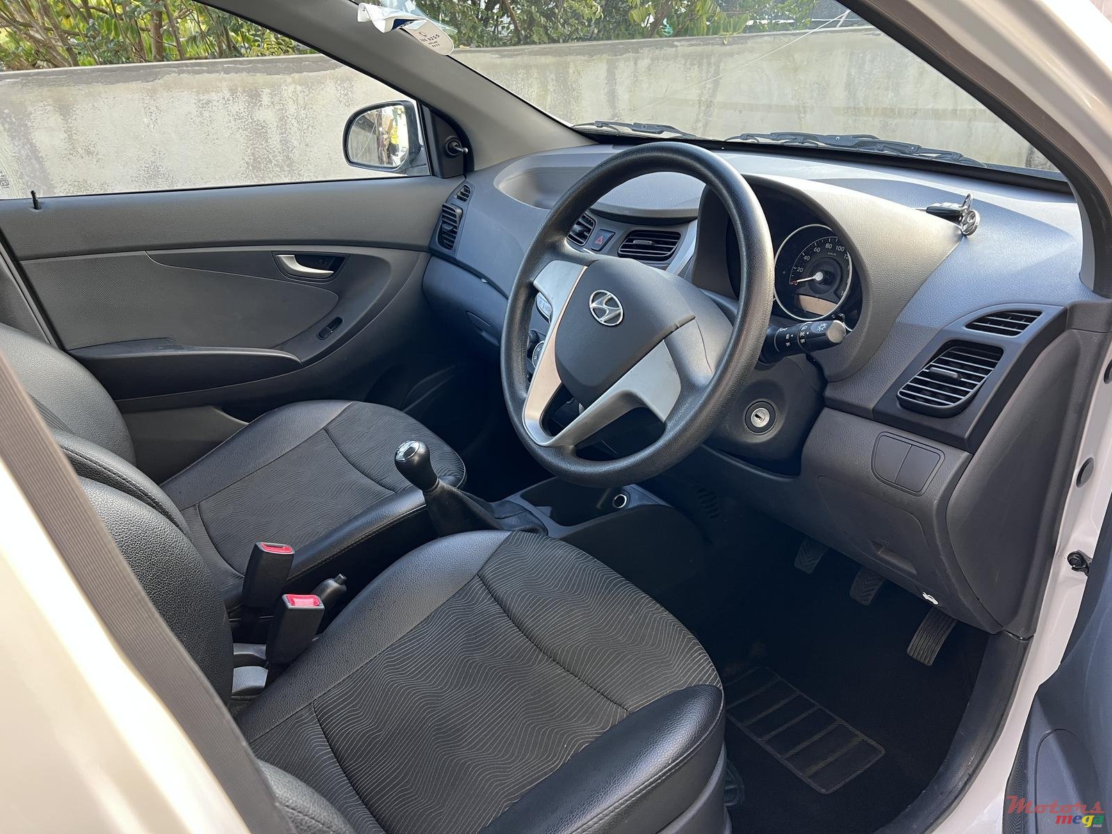 2018' Hyundai EON photo #5