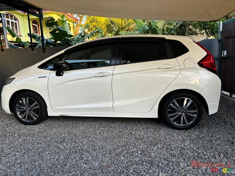 2014' Honda Fit RS photo #2