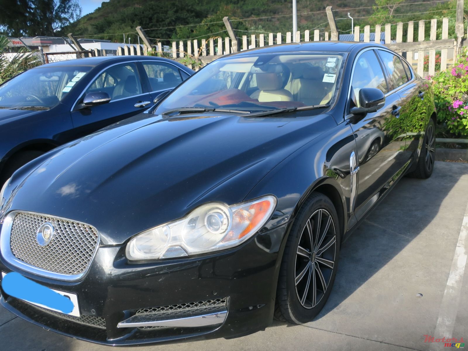 2010' Jaguar XF Sport twin-turbocharged photo #3