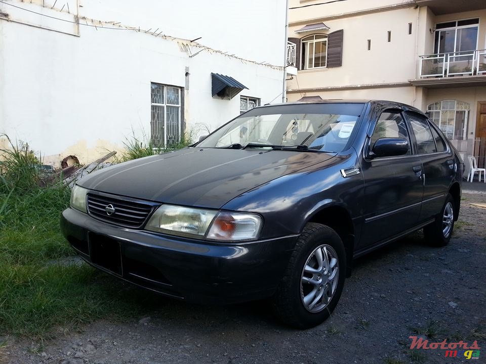 1995' Nissan Sunny photo #1