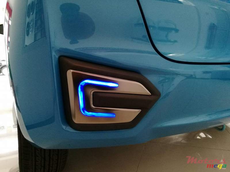 2013' Honda Fit photo #6