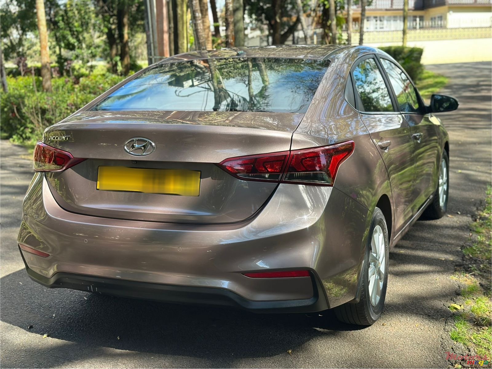 2019' Hyundai Accent photo #3