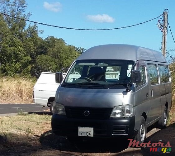 2004' Nissan Caravan photo #1