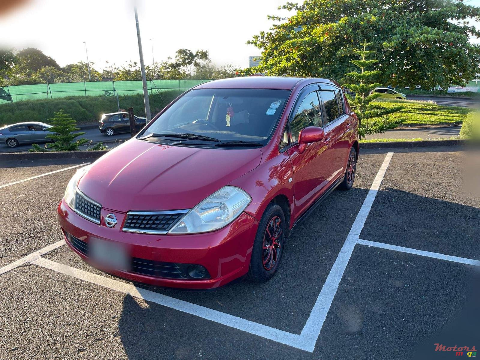2008' Nissan Tiida photo #2