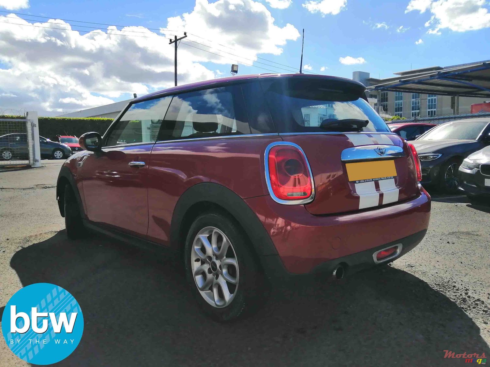 2015' MINI Cooper photo #2