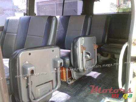 2003' Nissan photo #4