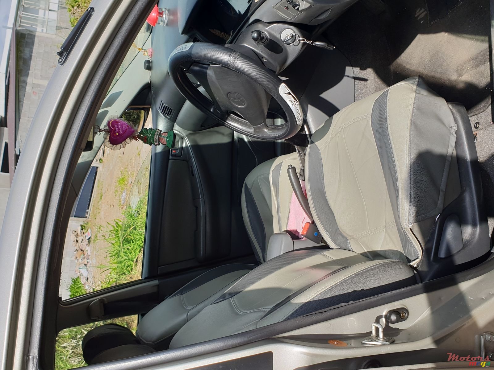 2003' Toyota Corolla NZE photo #6