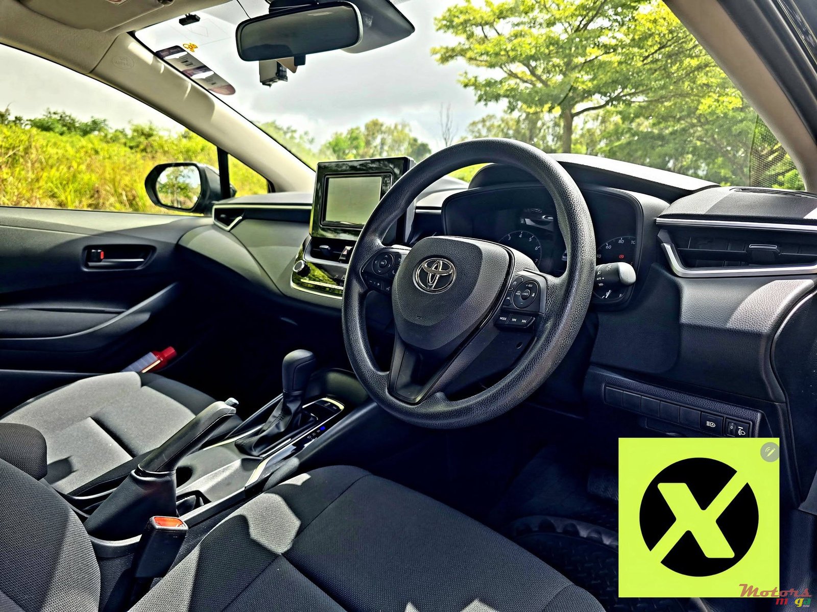 2023' Toyota Corolla photo #4