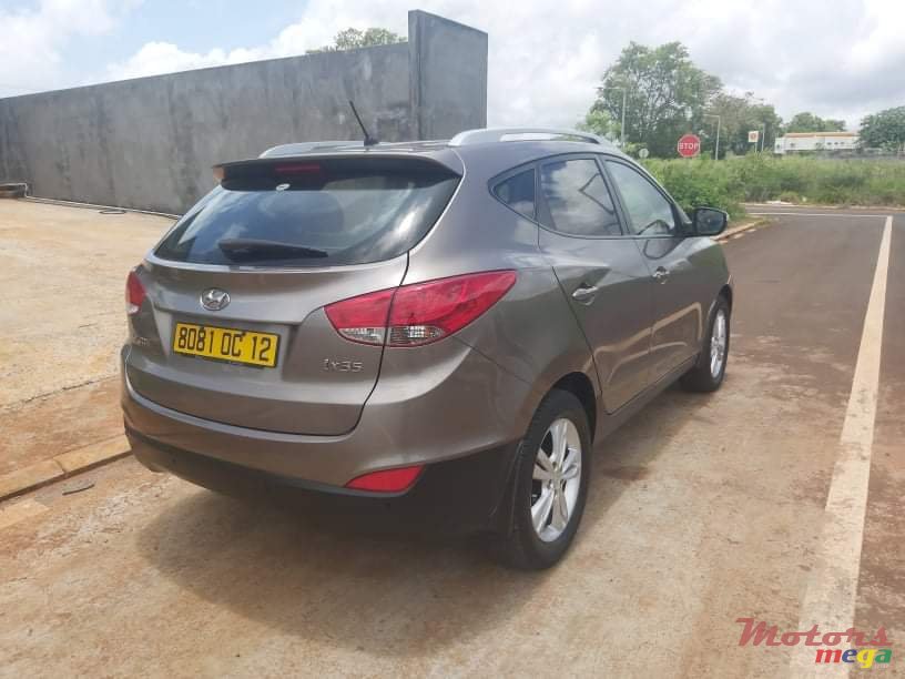 2012' Hyundai ix35 photo #1
