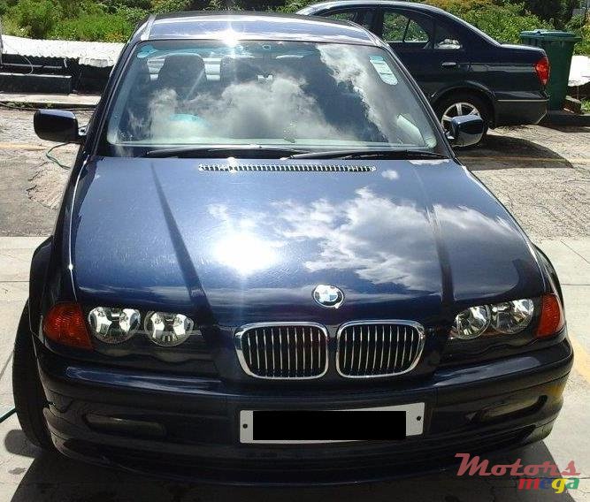 2001' BMW 318 photo #1