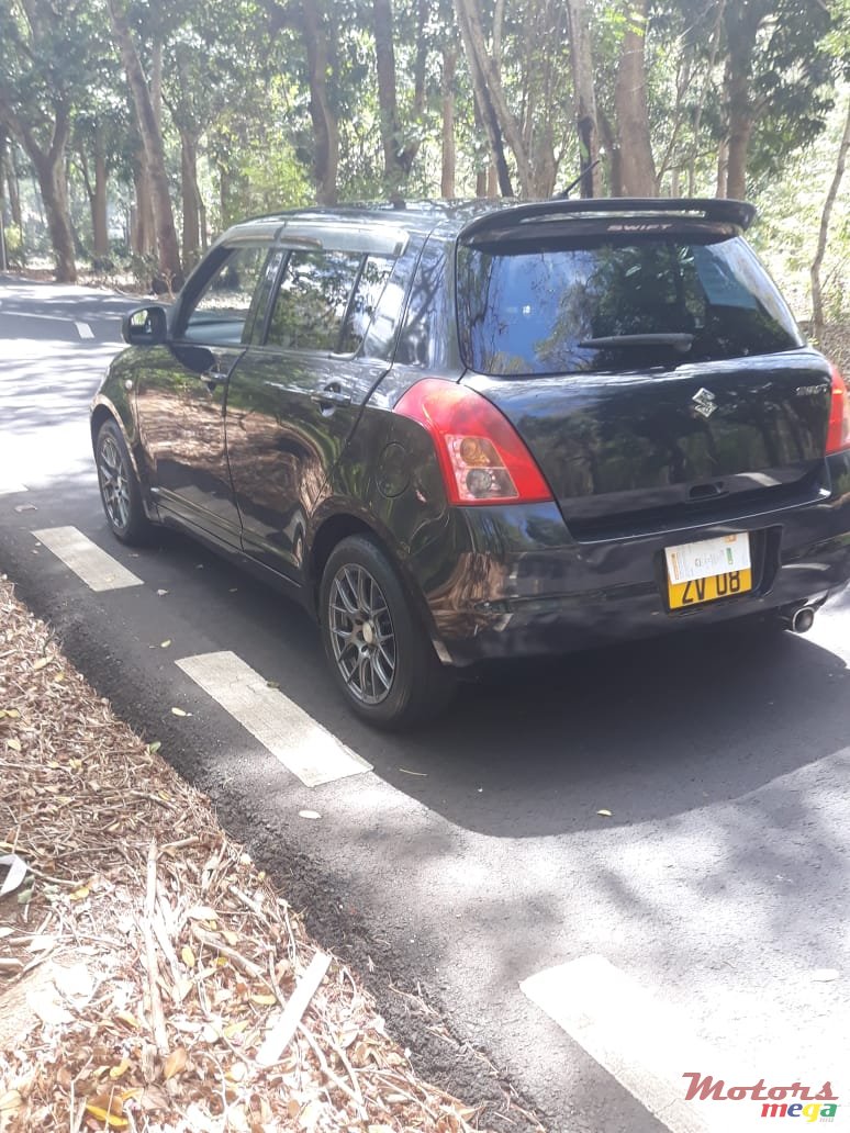 2008' Suzuki Swift photo #2