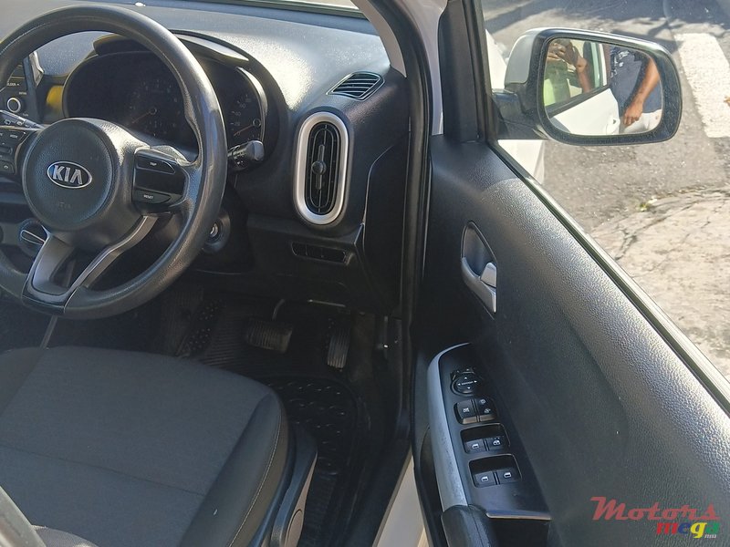 2019' Kia Picanto photo #7