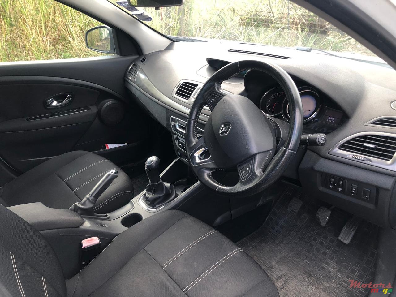 2014' Renault Fluence photo #1