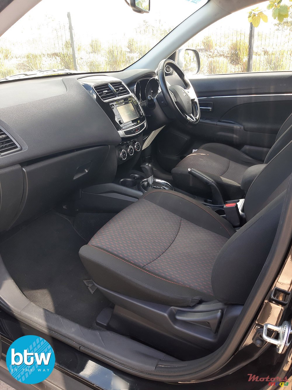 2018' Mitsubishi ASX photo #6