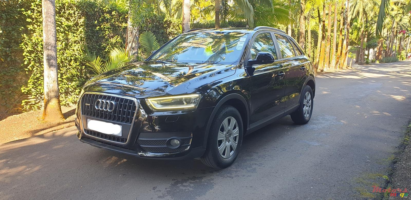 2013' Audi Q3 photo #2