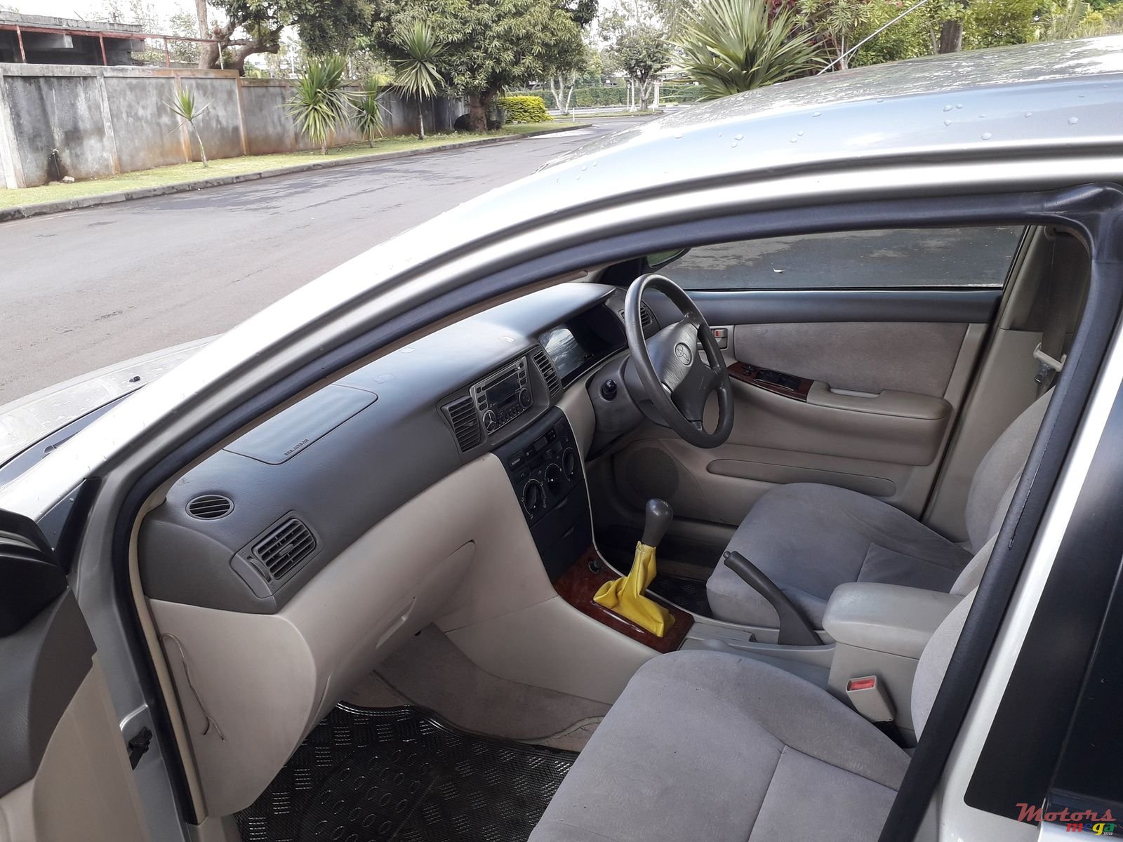 2002' Toyota Corolla photo #5